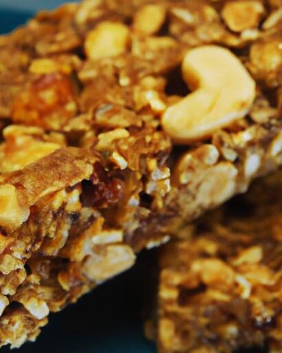 Wholesome Homemade Granola Bars: Honey & Nut Delight